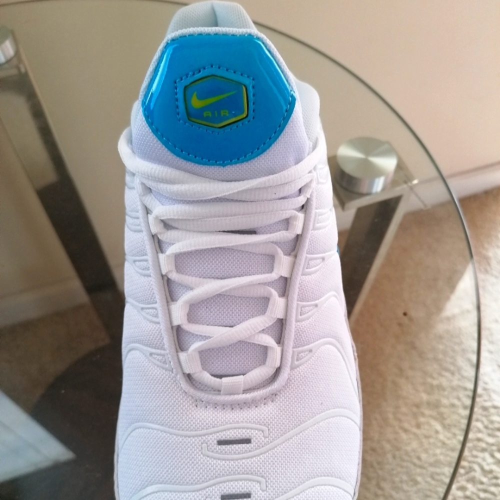 Nike tennis shoes